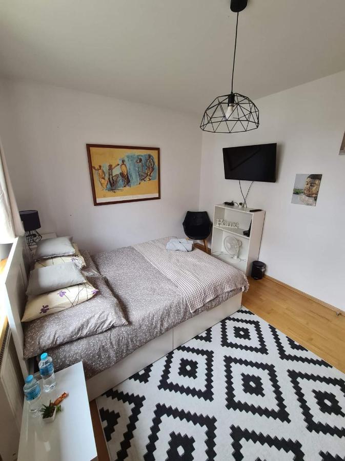 Apartament Francuska Pokoje Rooms Warsaw Exterior photo